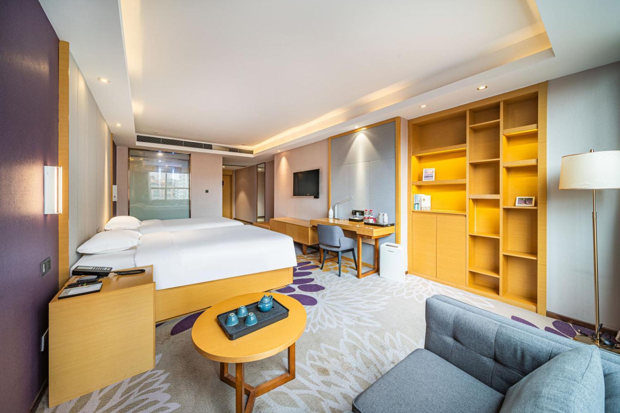 Echarm International Hotel Guangzhou Baiyun International Airport Huadu Plaza Branch - Free Deliver Service To Guangzhou Baiyun International Airport & Free Deliver Service To Canton Fair Complex During Canton Fair Period 외부 사진