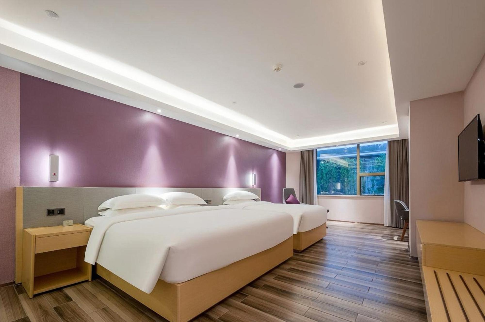 Echarm International Hotel Guangzhou Baiyun International Airport Huadu Plaza Branch - Free Deliver Service To Guangzhou Baiyun International Airport & Free Deliver Service To Canton Fair Complex During Canton Fair Period 외부 사진