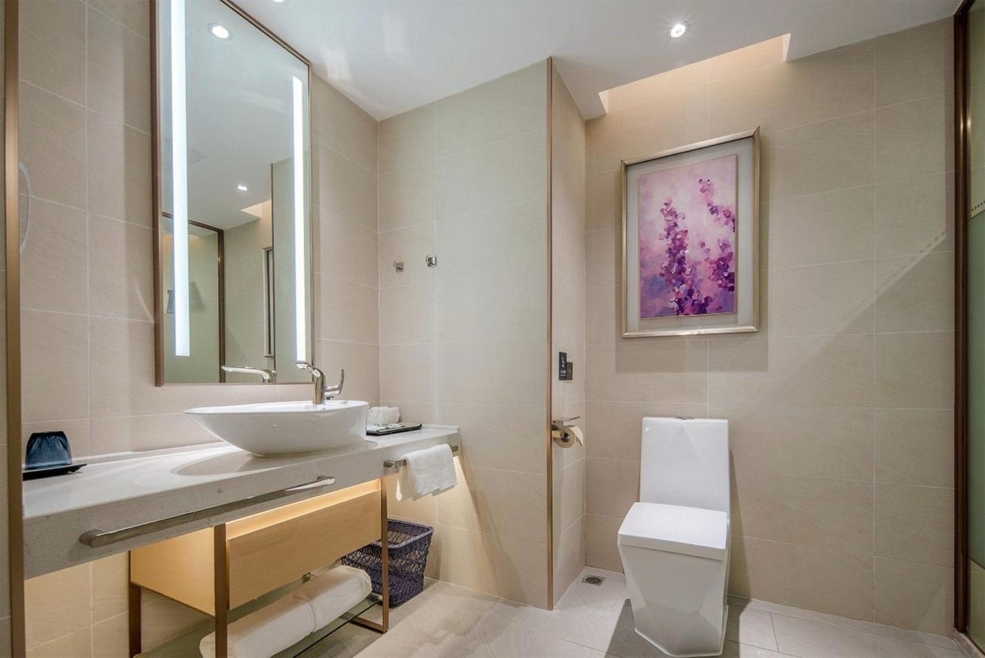 Echarm International Hotel Guangzhou Baiyun International Airport Huadu Plaza Branch - Free Deliver Service To Guangzhou Baiyun International Airport & Free Deliver Service To Canton Fair Complex During Canton Fair Period 외부 사진