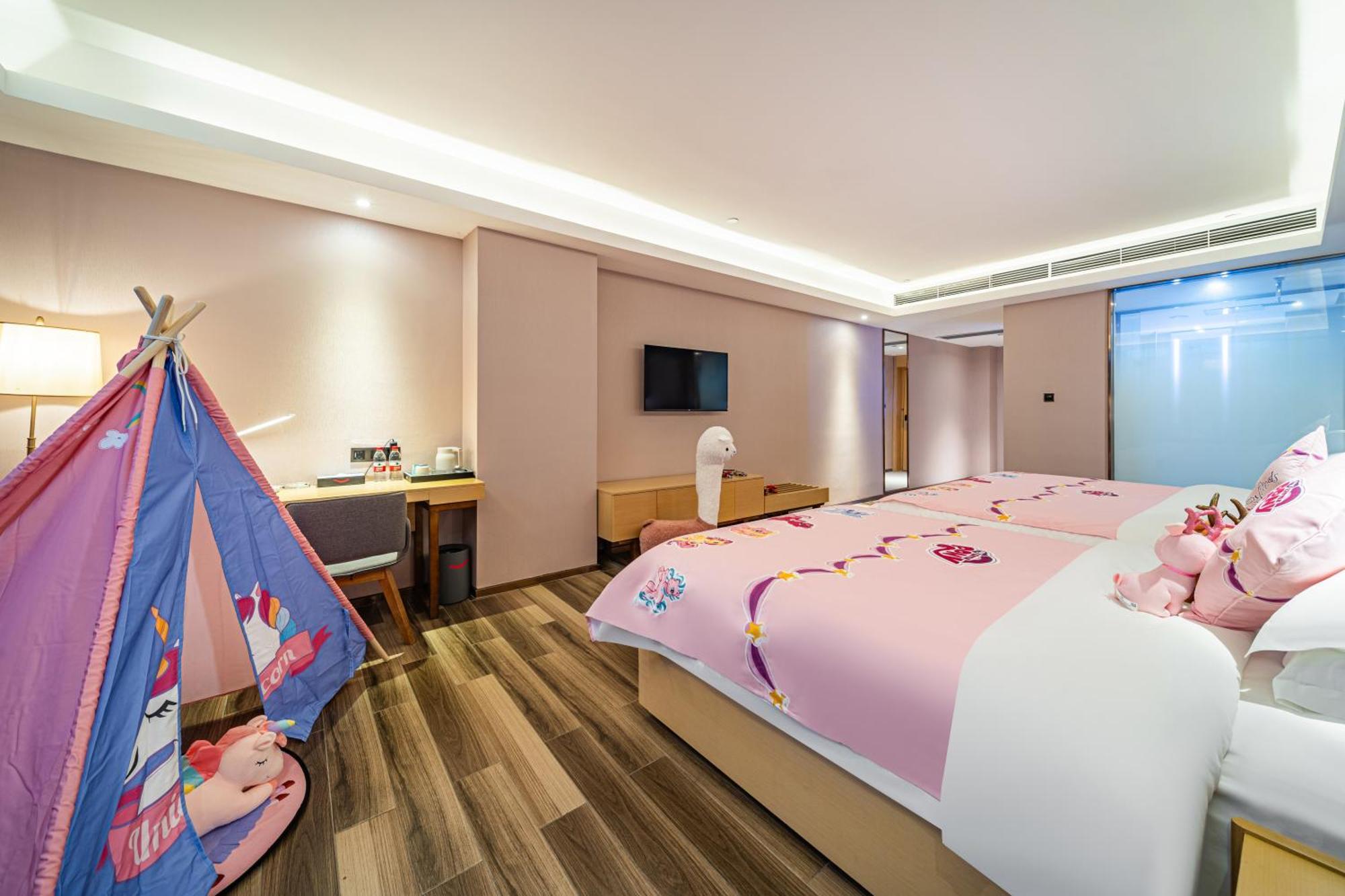 Echarm International Hotel Guangzhou Baiyun International Airport Huadu Plaza Branch - Free Deliver Service To Guangzhou Baiyun International Airport & Free Deliver Service To Canton Fair Complex During Canton Fair Period 외부 사진