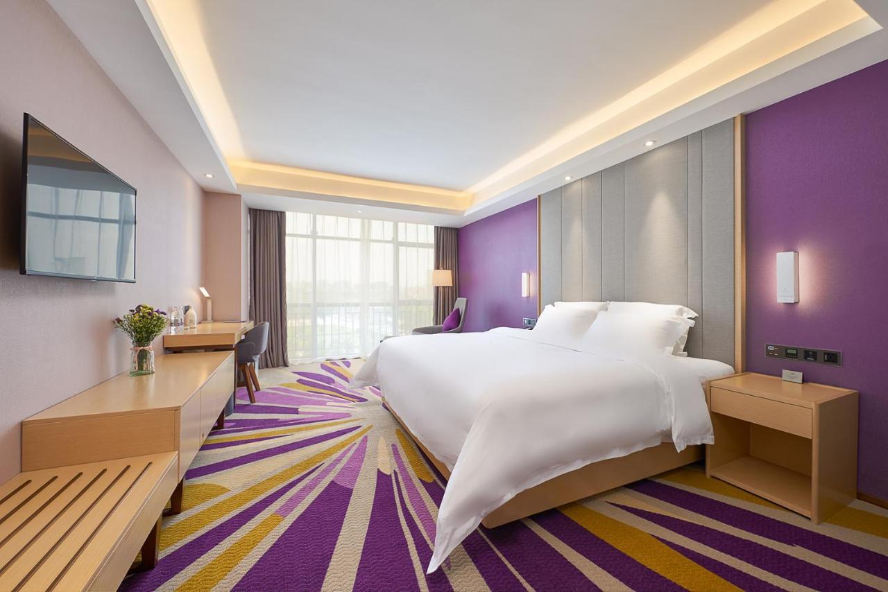 Echarm International Hotel Guangzhou Baiyun International Airport Huadu Plaza Branch - Free Deliver Service To Guangzhou Baiyun International Airport & Free Deliver Service To Canton Fair Complex During Canton Fair Period 외부 사진